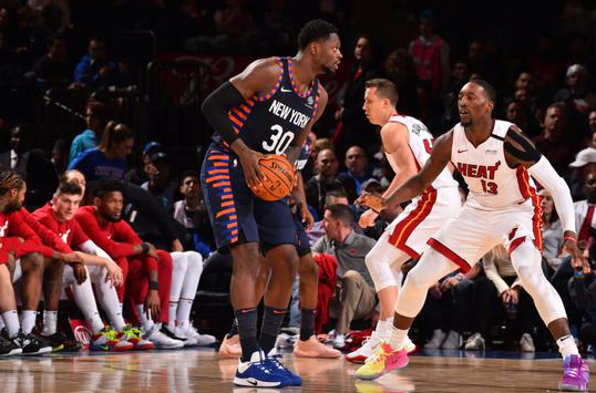 尼克斯主场以124-121险胜热火终结5连败 巴特勒关键失误兰德尔26+8 尼克斯主场以124-121险胜热火终结5连败 巴特勒关键失误兰德尔26+8