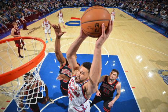 西蒙斯20分11板7助 科克马兹24分 拉文23分7板 76人100-89公牛 西蒙斯20分11板7助 科克马兹24分 拉文23分7板 76人100-89公牛