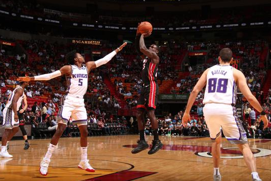 热火主场以118-113险胜国王 巴特勒缺阵纳恩25+7希尔德20分 热火主场以118-113险胜国王 巴特勒缺阵纳恩25+7希尔德20分