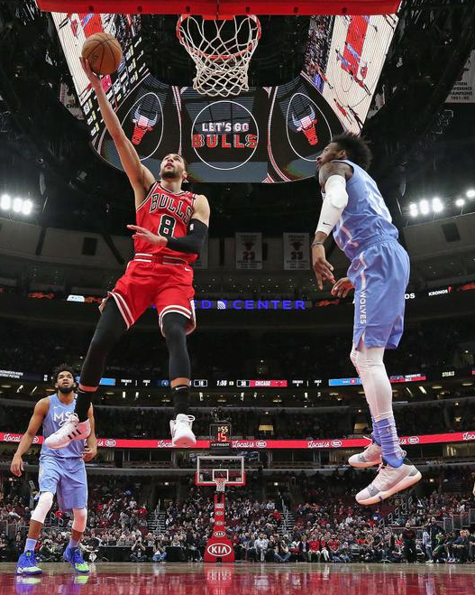 公牛主场以117-110险胜森林狼 拉文25+5马尔卡宁21+6唐斯40+6 公牛主场以117-110险胜森林狼 拉文25+5马尔卡宁21+6唐斯40+6