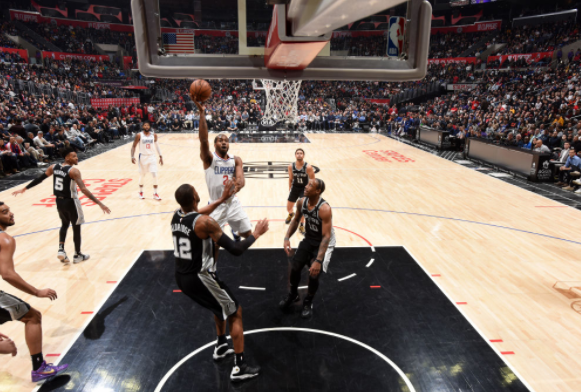 快船以108-105险胜马刺取2连胜 莱纳德22+6+7德罗赞26+5乔治19分 快船以108-105险胜马刺取2连胜 莱纳德22+6+7德罗赞26+5乔治19分