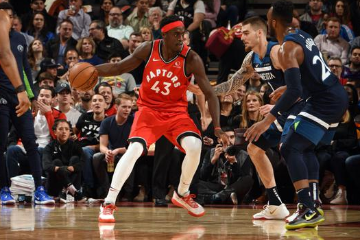 猛龙主场以137-126战胜森林狼豪取15连胜! 西卡34分拉塞尔首秀22+5末节0分 猛龙主场以137-126战胜森林狼豪取15连胜! 西卡34分拉塞尔首秀22+5末节0分