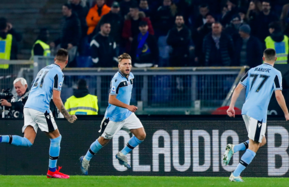 意甲-国米1-2拉齐奥落后尤文3分 因莫比莱点射米林科维奇低射反超 意甲-国米1-2拉齐奥落后尤文3分 因莫比莱点射米林科维奇低射反超