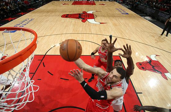 公牛主场126-117击败奇才结束8连败 拉文32分 怀特33+5 比尔53分 公牛主场126-117击败奇才结束8连败 拉文32分 怀特33+5 比尔53分