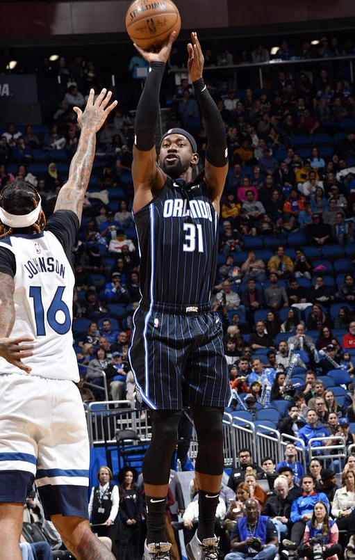 魔术主场以136-125战胜森林狼迎3连胜 罗斯33分 戈登三双 拉塞尔28+7 魔术主场以136-125战胜森林狼迎3连胜 罗斯33分 戈登三双 拉塞尔28+7