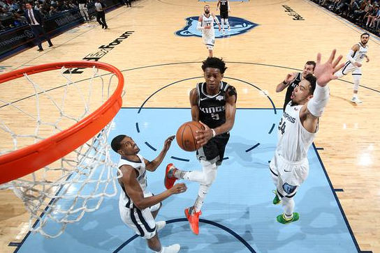 国王客场以104-101送灰熊5连败 福克斯25+5 布鲁克斯32分 莫兰特20+11 国王客场以104-101送灰熊5连败 福克斯25+5 布鲁克斯32分 莫兰特20+11