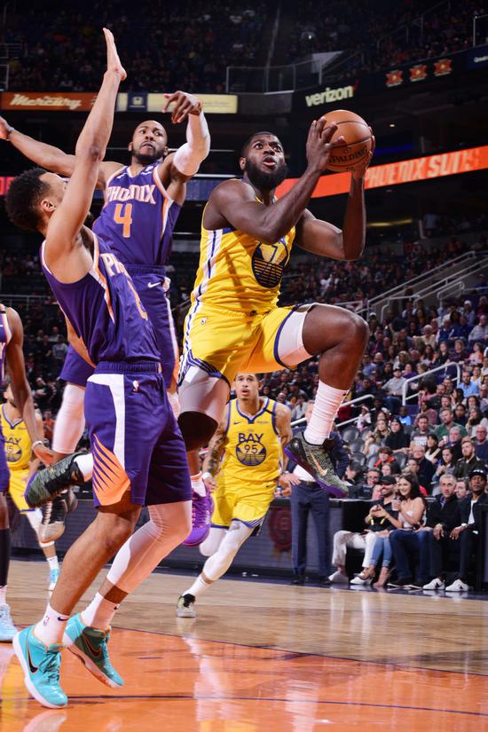 帕斯卡尔25分 威金斯17分7板5助 艾顿20分9板 勇士115-99客胜太阳 帕斯卡尔25分 威金斯17分7板5助 艾顿20分9板 勇士115-99客胜太阳