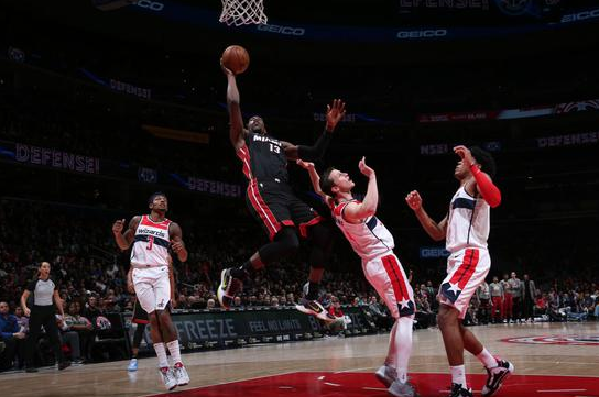 热火客场以100-89战胜奇才 阿德巴约27+14+6 罗宾逊23+7 比尔23+6 热火客场以100-89战胜奇才 阿德巴约27+14+6 罗宾逊23+7 比尔23+6