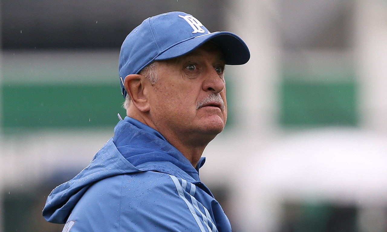 斯科拉里:小罗吊射希曼其实是传中 世界杯惨败我挨批最多 斯科拉里:小罗吊射希曼其实是传中 世界杯惨败我挨批最多