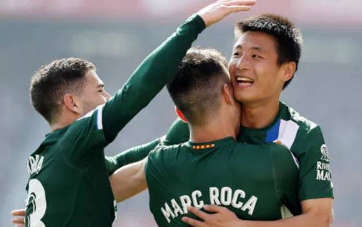 西媒:武磊与西班牙人合同为2+1 是否激活要看年底谈判 西媒:武磊与西班牙人合同为2+1 是否激活要看年底谈判