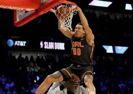 法尔:戈登飞跃我那一扣足以夺冠 结果出来所有人都感到不可思议 法尔:戈登飞跃我那一扣足以夺冠 结果出来所有人都感到不可思议