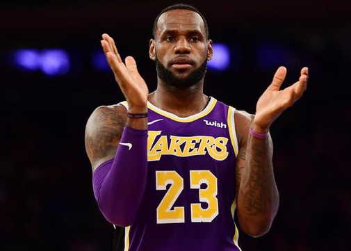 詹皇:我们都想完成这个赛季 我们的球队做好了准备 詹皇:我们都想完成这个赛季 我们的球队做好了准备