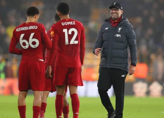 内部人士:英超将全力完成本赛季 下赛季仍不排除继续空场比赛情况 内部人士:英超将全力完成本赛季 下赛季仍不排除继续空场比赛情况