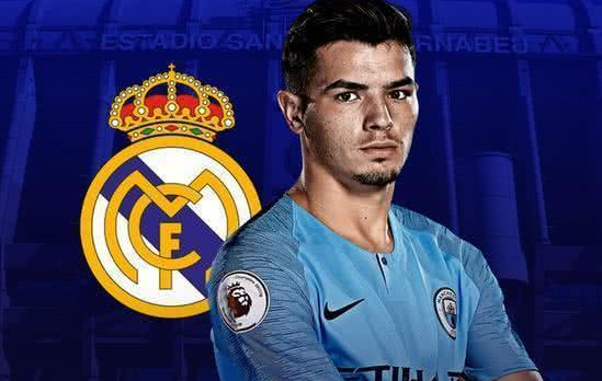 马卡报:皇马钉子户为350万年薪死磕:坐冷板凳也不走 马卡报:皇马钉子户为350万年薪死磕:坐冷板凳也不走