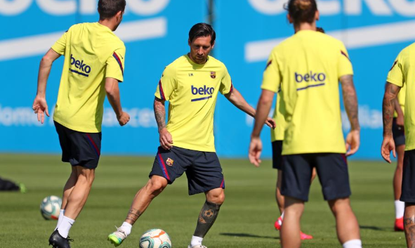 世报:梅西并没有受伤 肯定能够参加西甲联赛复赛首战 世报:梅西并没有受伤 肯定能够参加西甲联赛复赛首战