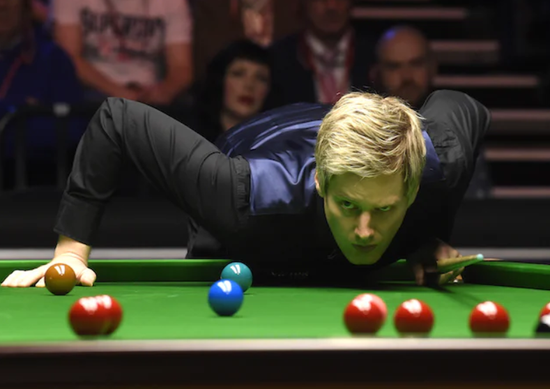 冠军联赛罗伯逊出局 霍金斯进胜者组决战特鲁姆普 冠军联赛罗伯逊出局 霍金斯进胜者组决战特鲁姆普