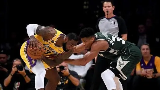 复赛球队排名TOP10:雄鹿居首压洛城双雄 绿军第四猛龙第五 复赛球队排名TOP10:雄鹿居首压洛城双雄 绿军第四猛龙第五