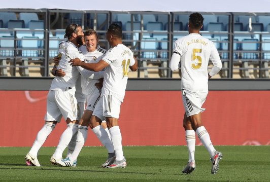 西甲-皇马主场3-1大胜埃瓦尔 克罗斯马塞洛拉莫斯各入1球 西甲-皇马主场3-1大胜埃瓦尔 克罗斯马塞洛拉莫斯各入1球