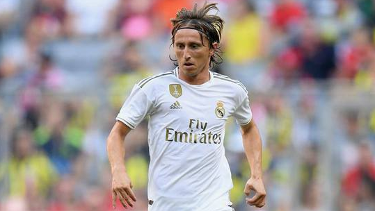 念念不忘?魔笛:C罗是历史最佳之一 做人方面是满分 念念不忘?魔笛:C罗是历史最佳之一 做人方面是满分