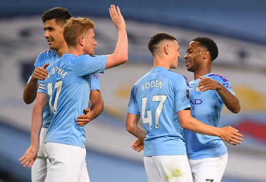 英超-曼城4-0完胜利物浦 斯特林帽子戏法丁丁福登传射 英超-曼城4-0完胜利物浦 斯特林帽子戏法丁丁福登传射