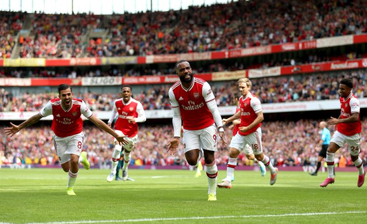 英超-阿森纳2-0擒狼取三连胜 萨卡凌空抽射拉卡泽特破门 英超-阿森纳2-0擒狼取三连胜 萨卡凌空抽射拉卡泽特破门