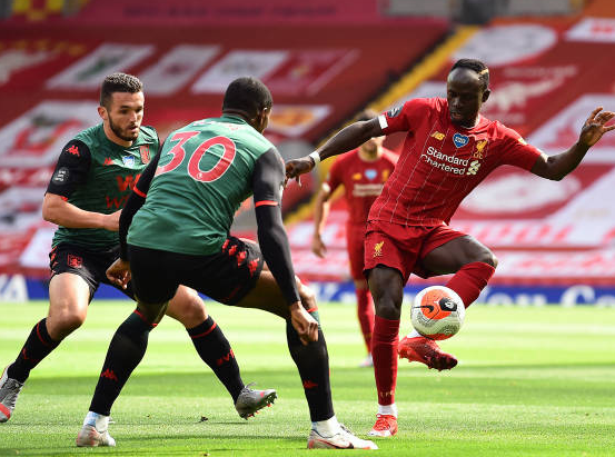 英超-利物浦2-0胜维拉豪夺联赛24连胜 马内破僵琼斯斩获英超首球 英超-利物浦2-0胜维拉豪夺联赛24连胜 马内破僵琼斯斩获英超首球