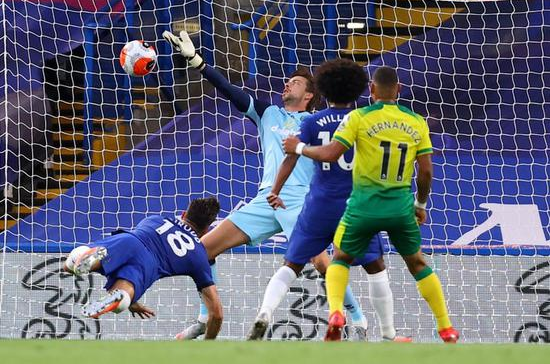 英超-吉鲁头球建功 切尔西1-0诺维奇继续排名第3 英超-吉鲁头球建功 切尔西1-0诺维奇继续排名第3