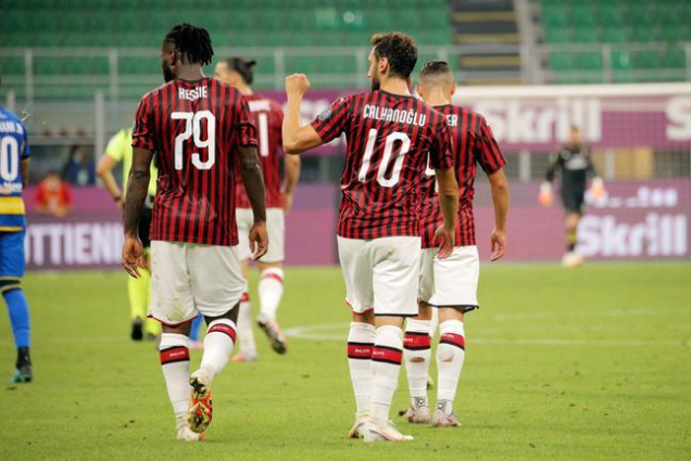 意甲-凯西世界波恰尔汉奥卢传射建功 米兰3-1逆转 意甲-凯西世界波恰尔汉奥卢传射建功 米兰3-1逆转