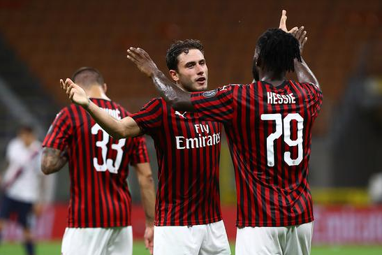 意甲-恰10传射日本后卫世界波 米兰5-1博洛尼亚 意甲-恰10传射日本后卫世界波 米兰5-1博洛尼亚