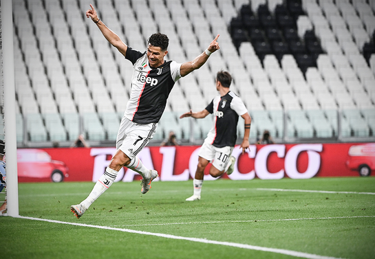 意甲-C罗2球升至射手榜第一!尤文2-1拉齐奥8分领跑 意甲-C罗2球升至射手榜第一!尤文2-1拉齐奥8分领跑