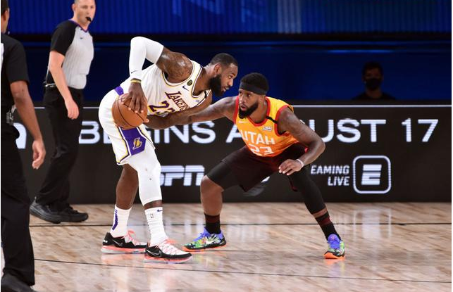 浓眉42+12 詹姆斯22+8+9 米切尔33分 湖人116-108力擒爵士 浓眉42+12 詹姆斯22+8+9 米切尔33分 湖人116-108力擒爵士