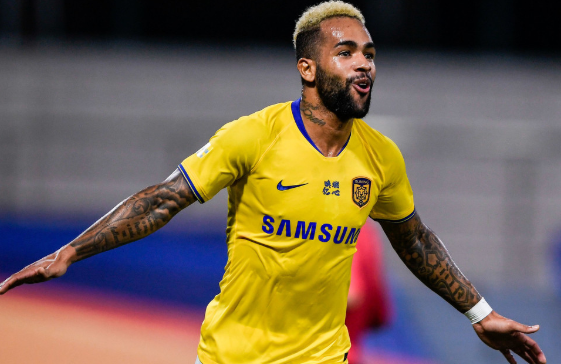 中超-苏宁2-0富力反超恒大登顶!特谢拉2球顾超扑点 中超-苏宁2-0富力反超恒大登顶!特谢拉2球顾超扑点