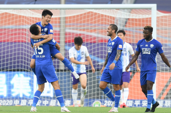 中超-永昌3-0胜10人泰达斩首胜 穆里奇破门+策应2球 中超-永昌3-0胜10人泰达斩首胜 穆里奇破门+策应2球