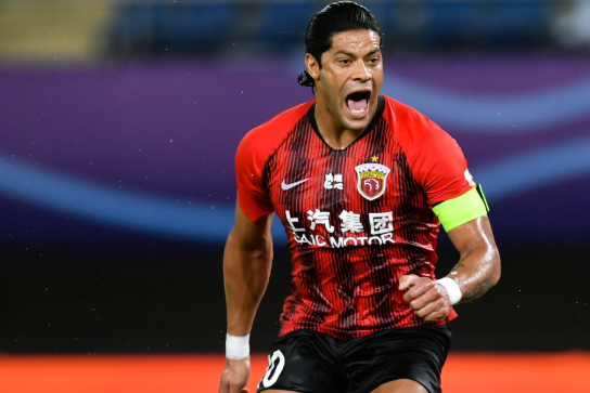 中超-上港1-1永昌5轮不败 臧一锋破门胡尔克替补建功 中超-上港1-1永昌5轮不败 臧一锋破门胡尔克替补建功