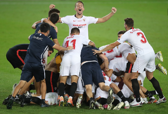 欧联-吕克-德容双响卢卡库点射+乌龙 塞维3-2国米六度问鼎 欧联-吕克-德容双响卢卡库点射+乌龙 塞维3-2国米六度问鼎