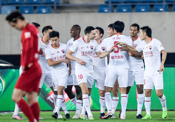 中超-深圳3-1送建业7轮不胜 郜林传射马里2球 中超-深圳3-1送建业7轮不胜 郜林传射马里2球