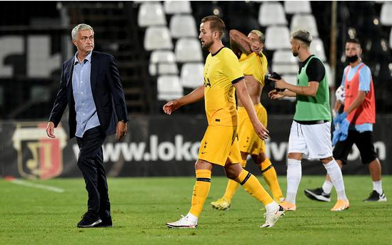 欧联杯-凯恩破门恩东贝莱绝杀 热刺2-1逆转9人对手 欧联杯-凯恩破门恩东贝莱绝杀 热刺2-1逆转9人对手