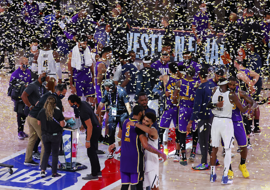 詹姆斯38+16+10 戴维斯27+5 湖人117-107力克掘金4-1晋级总决赛 詹姆斯38+16+10 戴维斯27+5 湖人117-107力克掘金4-1晋级总决赛