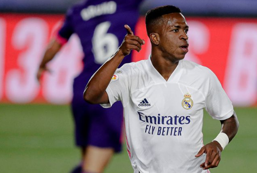 西甲-皇马1-0巴拉多利德 对手乌龙解围!维尼修斯破门 西甲-皇马1-0巴拉多利德 对手乌龙解围!维尼修斯破门