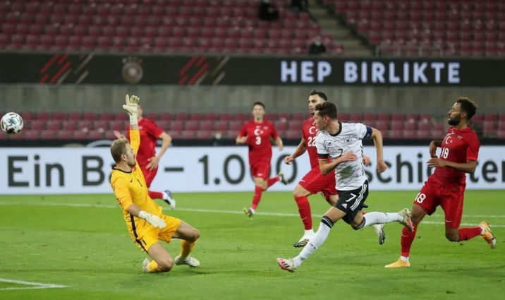 友谊赛-哈弗茨2传卡拉曼94分钟绝平 德国3-3土耳其 友谊赛-哈弗茨2传卡拉曼94分钟绝平 德国3-3土耳其