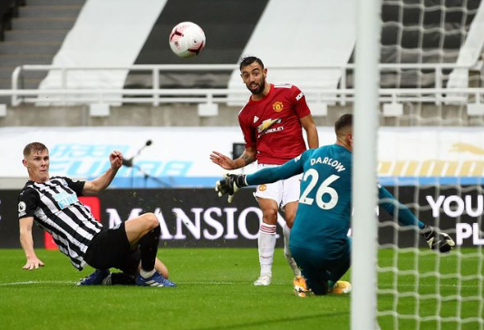 英超-曼联4-1逆转纽卡 B费传射拉什福德助攻双响 英超-曼联4-1逆转纽卡 B费传射拉什福德助攻双响