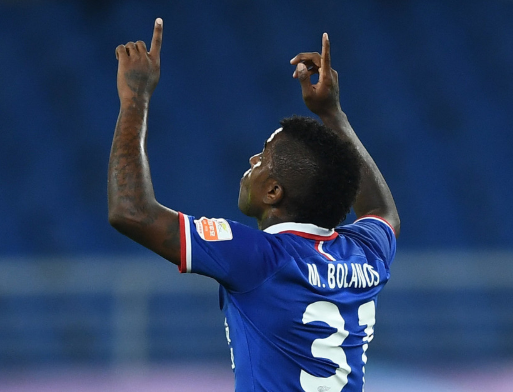 中超-十人申花3-1战胜重庆 博拉尼奥斯2球于汉超点射 中超-十人申花3-1战胜重庆 博拉尼奥斯2球于汉超点射