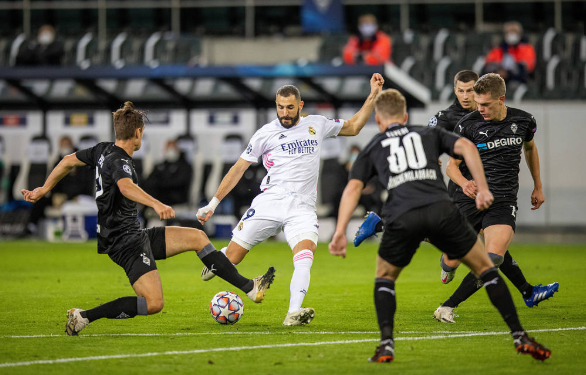 欧冠-本泽马破门卡塞米罗读秒破门 皇马2-2逆平门兴 欧冠-本泽马破门卡塞米罗读秒破门 皇马2-2逆平门兴