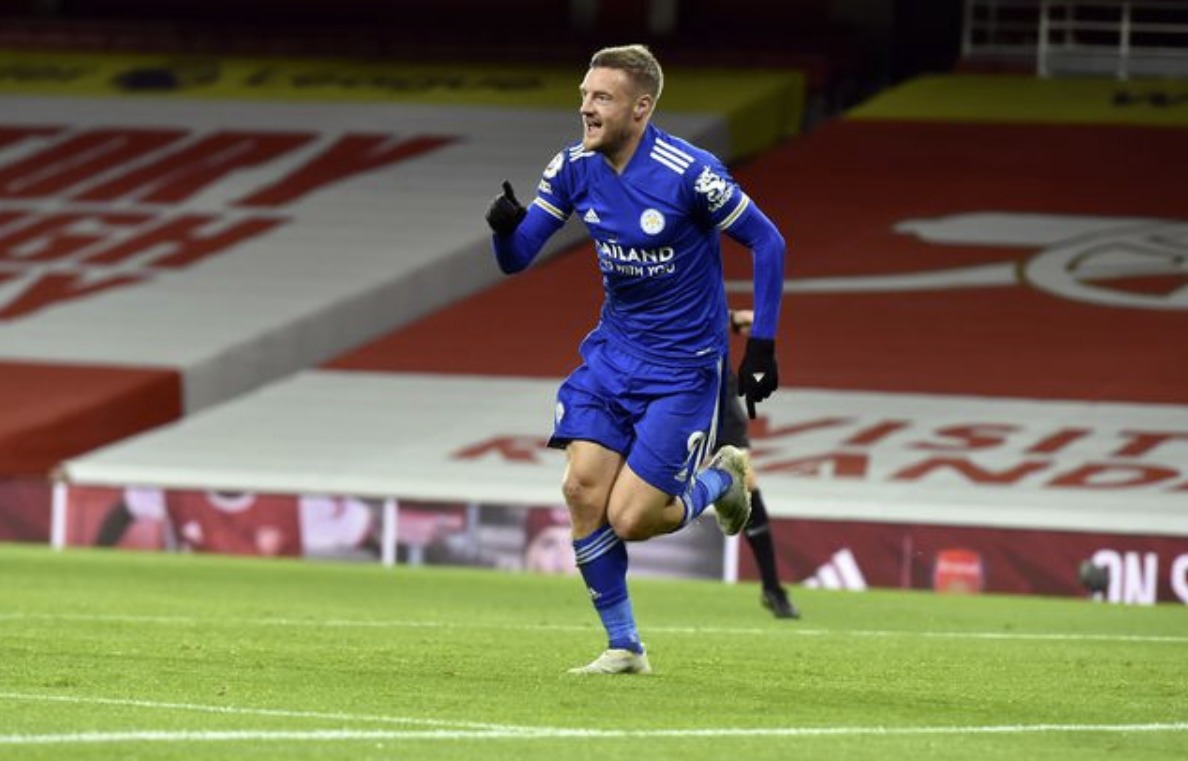 英超-瓦尔迪传射+造3球!莱斯特城4-1利兹联升至第2 英超-瓦尔迪传射+造3球!莱斯特城4-1利兹联升至第2