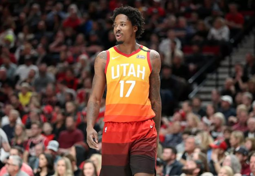 爵士与尼克斯达成交易 戴维斯+2次轮签送到尼克斯 爵士与尼克斯达成交易 戴维斯+2次轮签送到尼克斯