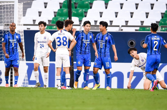 亚冠-上海申花1-3蔚山现代 尹比加兰2球金基禧朱建荣破门 亚冠-上海申花1-3蔚山现代 尹比加兰2球金基禧朱建荣破门