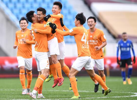 足协杯-卓尔2-0泰州远大晋级8强 姚翰林世界波王大龙自摆乌龙 足协杯-卓尔2-0泰州远大晋级8强 姚翰林世界波王大龙自摆乌龙