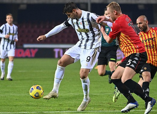 意甲-尤文在客场1-1战平贝内文托 C罗轮休莫拉塔破门难救主 意甲-尤文在客场1-1战平贝内文托 C罗轮休莫拉塔破门难救主