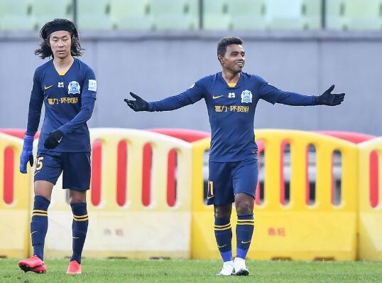 足协杯-广州富力6-1大胜苏州东吴 三将梅开二度雷鸟角球破门 足协杯-广州富力6-1大胜苏州东吴 三将梅开二度雷鸟角球破门