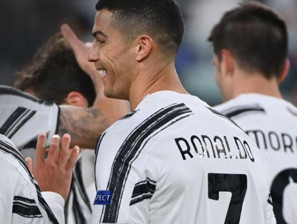 欧冠-尤文主场3-0大胜基辅 C罗补射迎生涯750球基耶萨建功 欧冠-尤文主场3-0大胜基辅 C罗补射迎生涯750球基耶萨建功